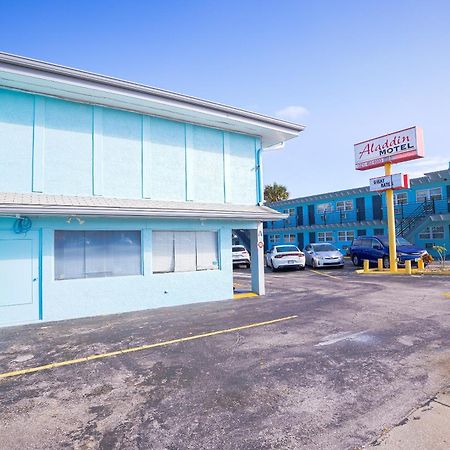 Aladdin Motel By Oyo Merritt Island Экстерьер фото