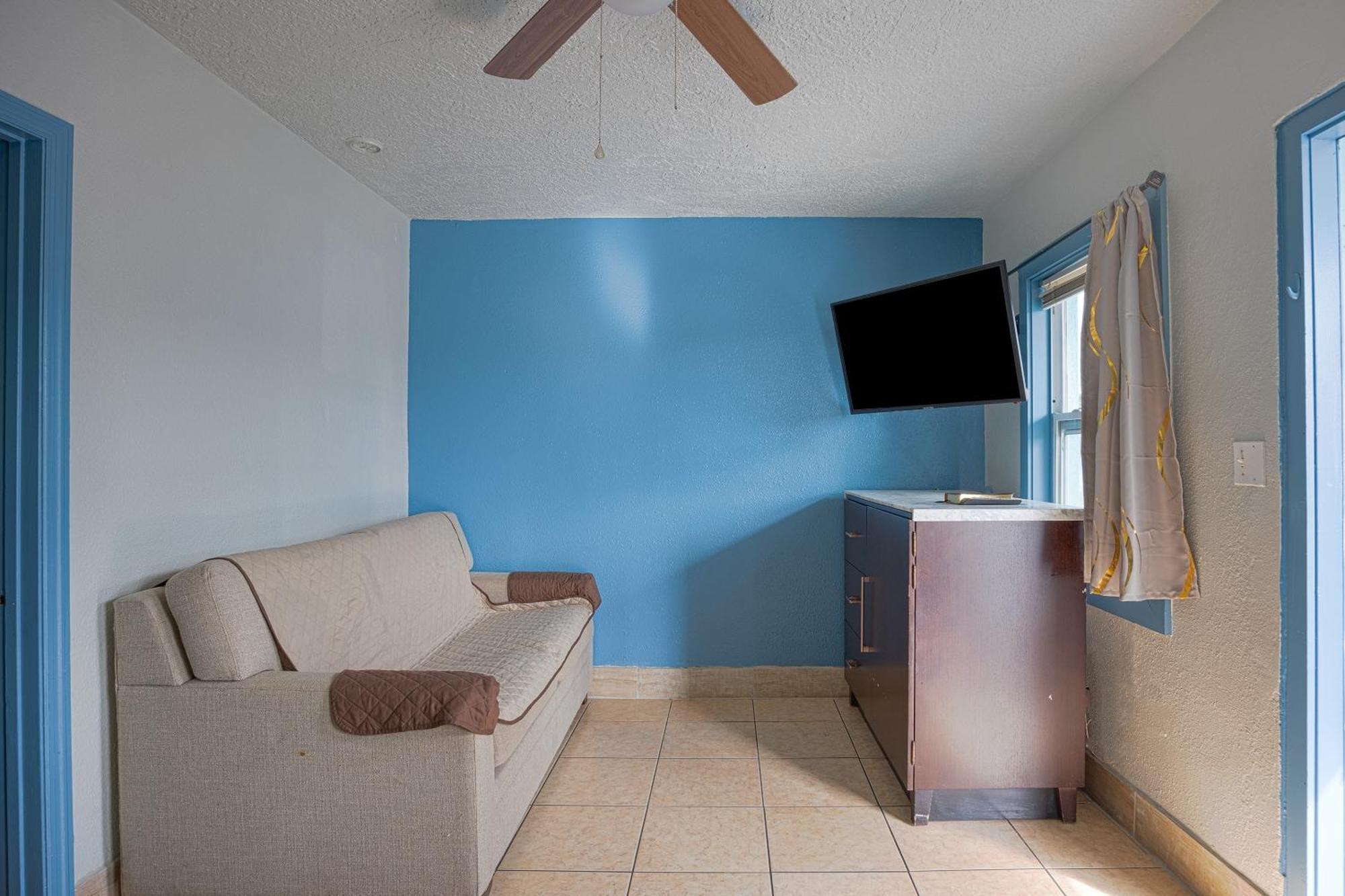 Aladdin Motel By Oyo Merritt Island Экстерьер фото
